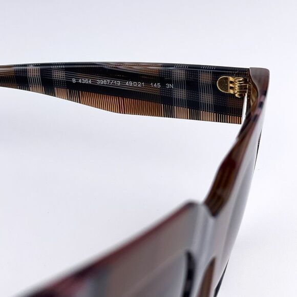 NEW  Burberry BE4364 KITTY 396713 Check Brown Gradient  Square Unisex Sunglasses - Picture 10 of 10